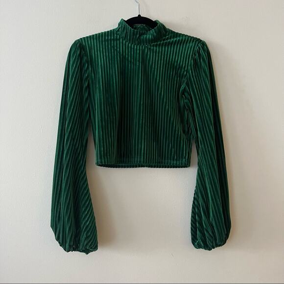 Privacy Please Lynnsey Velvet Crop Top in Emerald Green - Picture 2 of 5